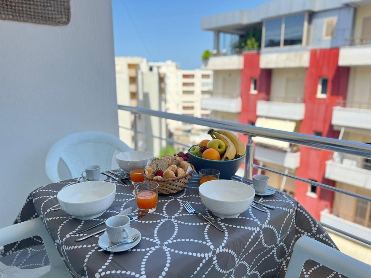 Trea Accomodations - Suite Lungomare Vlore Bagian luar foto