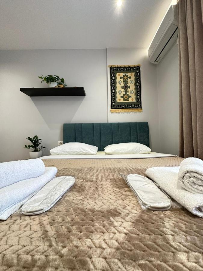 Trea Accomodations - Suite Lungomare Vlore Bagian luar foto