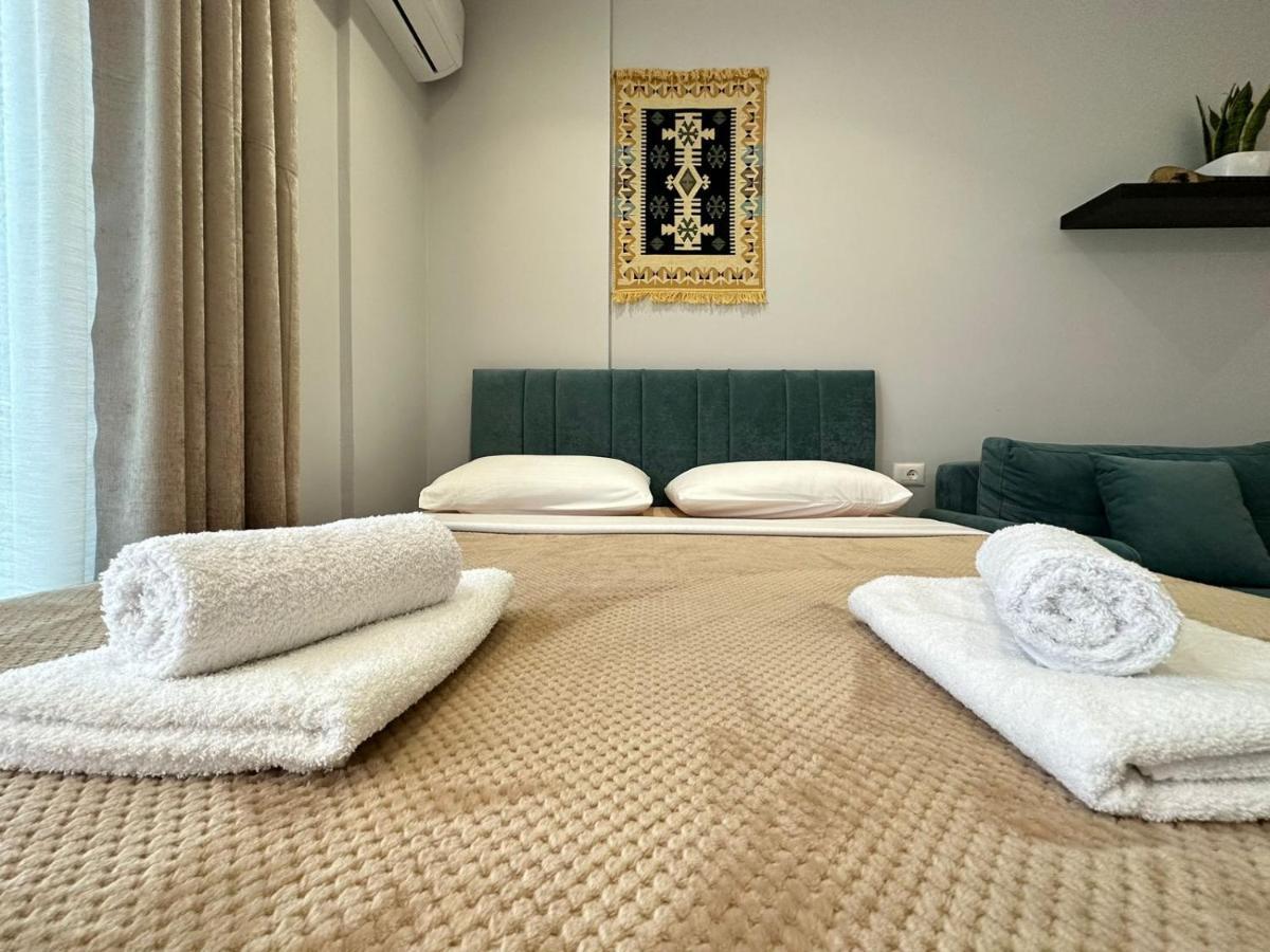 Trea Accomodations - Suite Lungomare Vlore Bagian luar foto